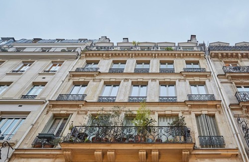 Saint-Merri Apartment | Very Charming Apartment Center of Paris Le Marais