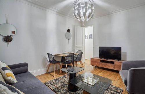 Saint-Merri Apartment | Very Charming Apartment Center of Paris Le Marais