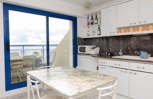 Concarneau Apartment | Very nice and large, modern apartment Penthouse feet in the water.
