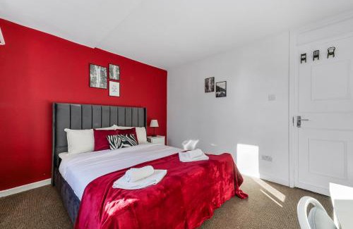 Camden Town with Primrose Hill Apartment | Very Nice Big Place in Camden Town 2 Minutes to Kings Cross