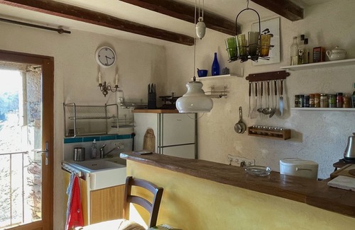 Bonnevaux House | Very nice old house with three terraces