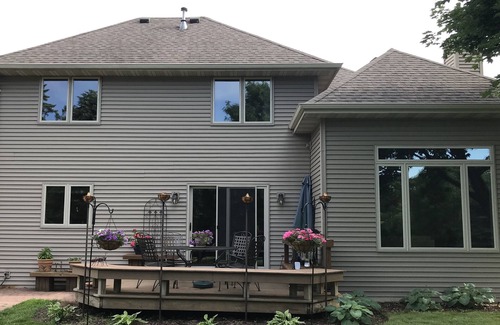 Oshkosh House | Very nice Three-bedroom Home for Rent for 2024 EAA AirVenture