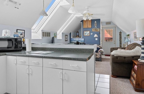 Charlevoix Apartment | Very Private Location, 2nd Floor, Personal Hot Tub, WiFi, AC, Pet Friendly