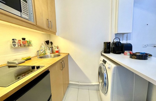 Enfants-Rouges Apartment | Very quiet apartment on garden - Coeur Paris la marais/2bd/Mobility lease