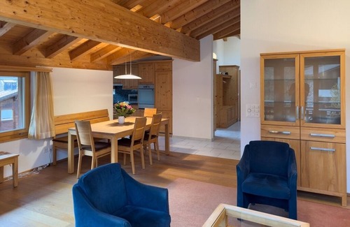 Klosters-Serneus Apartment | Very quiet roof holiday apartment, vast ski resort very close