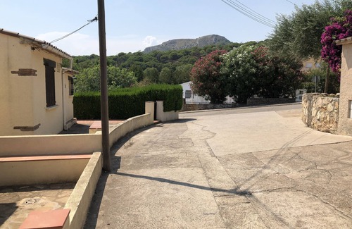 Torroella de Montgri House | Very quiet villa on a slope, suitable for children