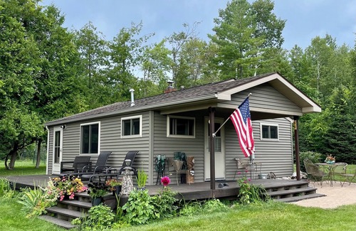 Millersburg Cottage | Very Secluded, Lakefront Cottage On Ocqueoc Lake