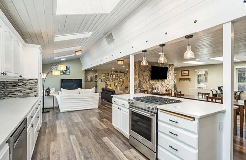 Orchard District House | Very spacious home near old mill! w/hot tub