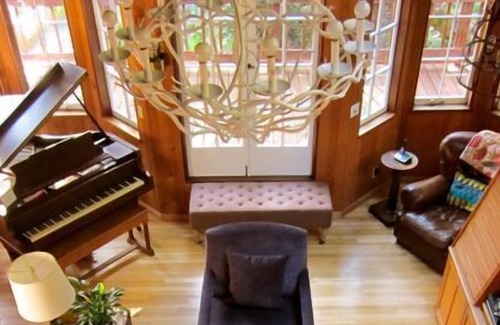 Point Reyes Station House | Very Unique Private Home-Close to Point Reyes National Seashore-San Francisco