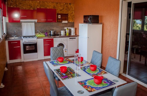 Saint-Pierre De La Reunion Apartment | VETIVER Spacious 90 M2 5 minutes from the Beach
