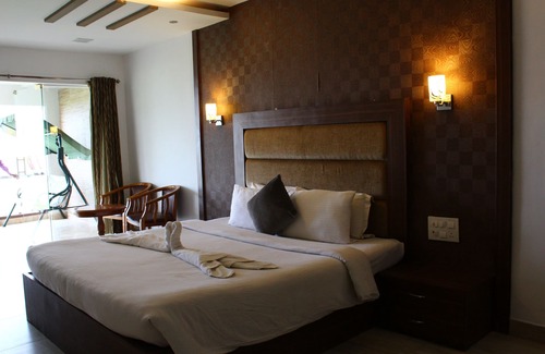 Injambakkam Hotel | VGP Golden Beach Resort