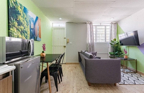 Santa Maria la Ribera Apartment | VH | Comfortable 1BR Loft | Great Accessibility | Home Away from Home in Sta...