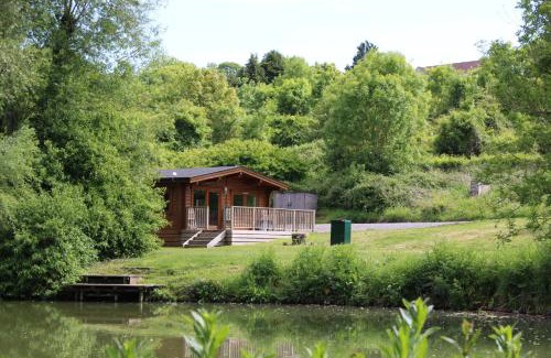 Somerton Ski Chalet | Viaduct Fishery Lodges