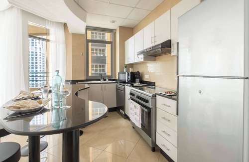 Dubai Media City Apartment | Vibrant 2BR Apt with Harbour Views at Marina Crown