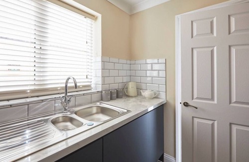 South Shields House | Vibrant 3BR Coastal Haven near South Shields Beach