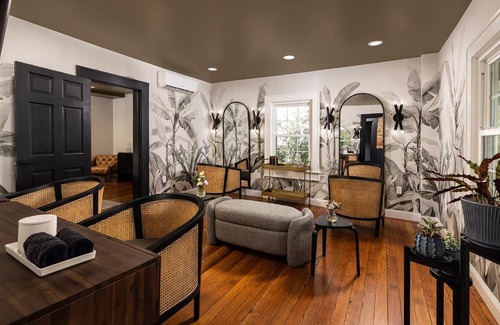 Historic District Bed & Breakfast | Victoria 1883