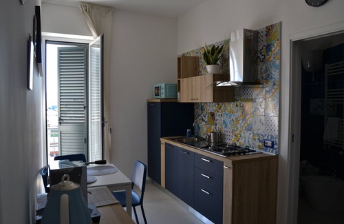 Torre Annunziata Apartment | Victoria Apartments: Capri | 5 mins from Pompeii Ruins