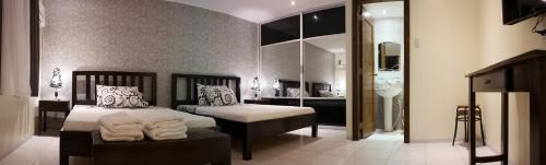 Puerto Galera Bed & Breakfast | Victoria's Bed & Breakfast