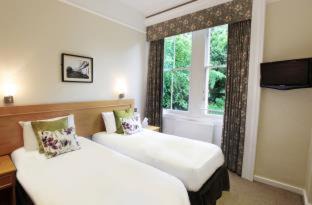 Clifton Hotel | Victoria Square Hotel Clifton Village