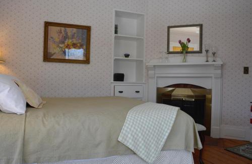 Lincolnville Bed & Breakfast | Victorian by the Sea