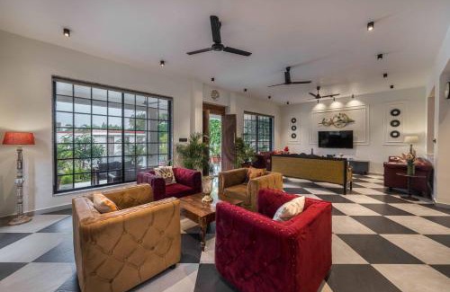 Devghar Villa | Victorian by Tropicana Stays