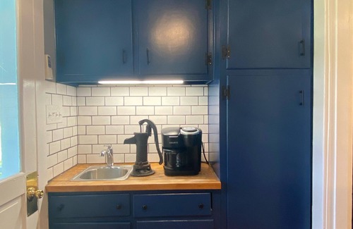 Bohannon House | Victorian Farmhouse w/private waterfront & pier at the mouth of Mobjack Bay