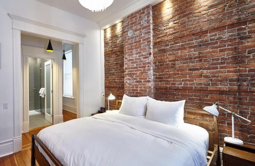 Central Hotel | Victorian Hotel