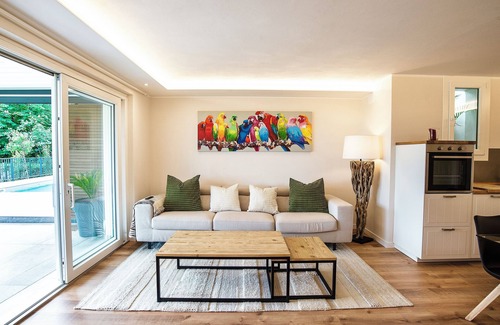 Padenghe sul Garda Villa | VICTORY GARDA RELAIS 3-bedroom villa in fabulous Soiano with pool, Jacuzzi, WiFi