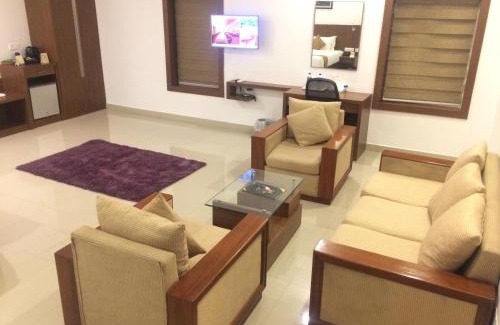 Kunnamkulam Hotel | Victory Inn Park Residency