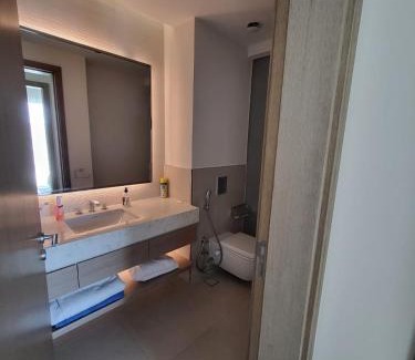 Sidi Abd El-Rahman Apartment | Vida Marina marassi hotel apartment with extra fees for beach or pool access شقة فندقية في أوتيل فيدا مراسي مارينا دخول شاطئ البحر او حمام السباحة برسوم إضافية