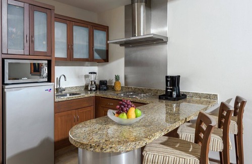 Valle Dorado Resort | VIDANTA Grand Mayan 2 Bedroom suite (sleeps 6-8) in Nuevo Vallarta with kitchen