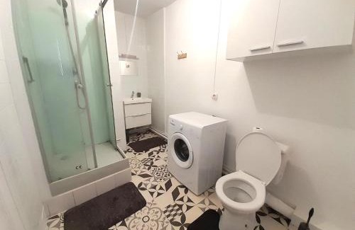 Vierzon Apartment | Vierzon 5 bel apart-1chb-4pers-wifi-gare