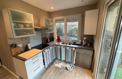 Vieux-Boucau-les-Bains House | Vieux Boucau les Bains neighborhood house. 10 people.