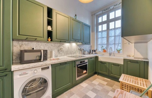 Quartier Vieux Marche-Cathedrale Apartment | Vieux Marché : Sublime appartement avec ascenseur