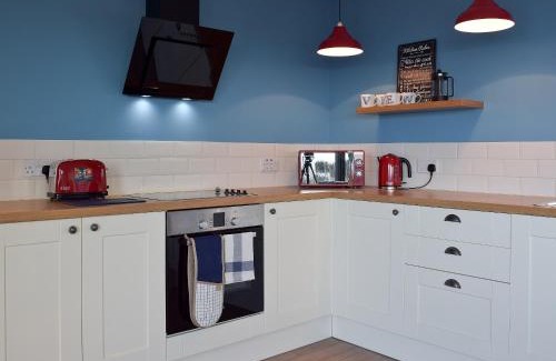 Goodwick House | View At The Peak