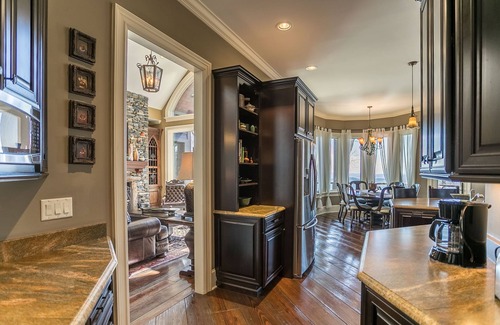 Boone House | View House - Stunning Views of Mountains and Yadkin River, huge deck, wood burning fireplace