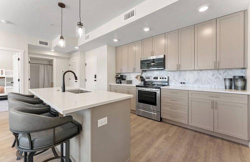 St. George Condo | View to Renew: Desert Color Lagoon + Beaches