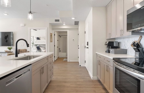 St. George Condo | View to Renew: Desert Color Lagoon + Beaches