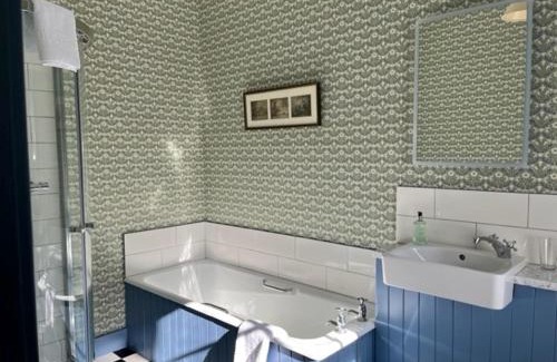 Achachork House | Viewfield House