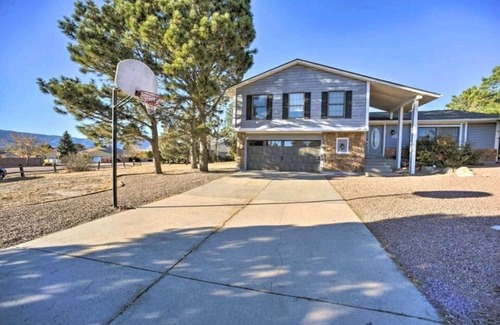 Gleneagle House | Viewhouse | Only 5 Minutes from USAFA