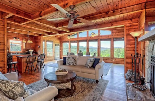 Clayton Cabin | VIEWS! Mountain Sunsets & Stars! - The Green Cabin