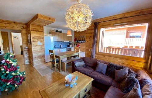 La Roche Apartment | Views of Mont Blanc. Spacious 3 bed 2 bath near Plagne 1800. Free bus