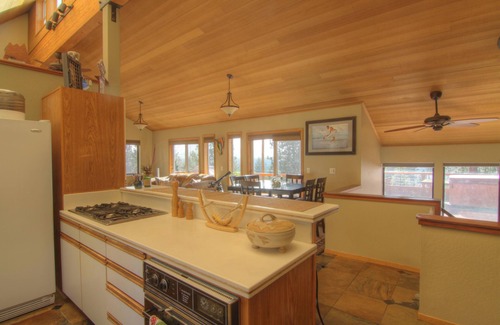 Olympic Heights House | Views of Northstar and Mt Rose, Hot Tub on 600 sqft. Deck, Close to Downtownn