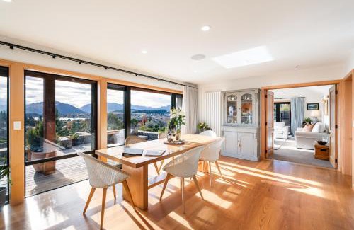 Wanaka Villa | Views on Stone by Sotheby's Luxury Rental Homes