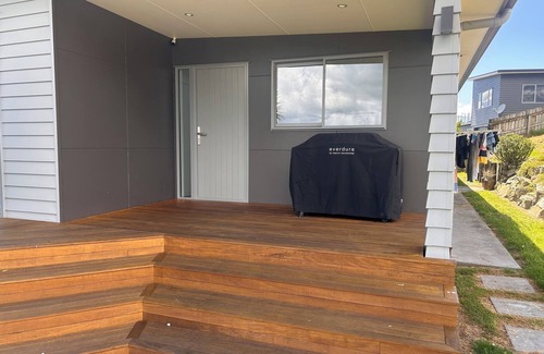 Cable Bay House | Views on Stratford