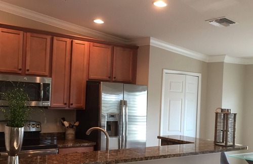 Naples Condo | Views:Water,Golf & Preserve! 2Br/Den/Garage w/Golf (3 Month min Jan - March)
