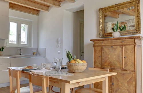 Sirolo Apartment | VIGNETO DI MONTEFREDDO - Two Bedroom Split Level