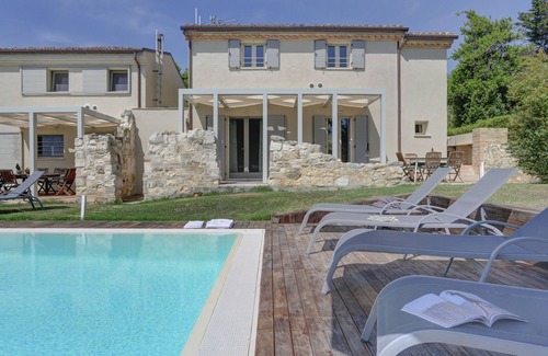 Sirolo Apartment | VIGNETO DI MONTEFREDDO - Two Bedroom Split Level