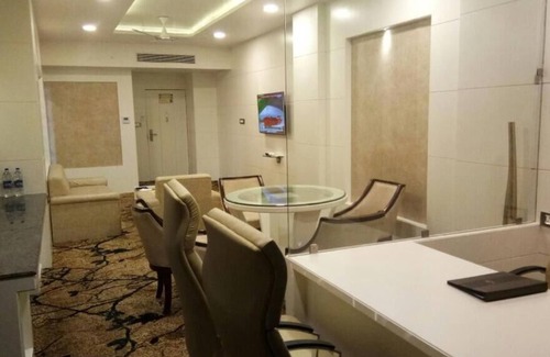 Jabalpur Hotel | Vijan Mahal