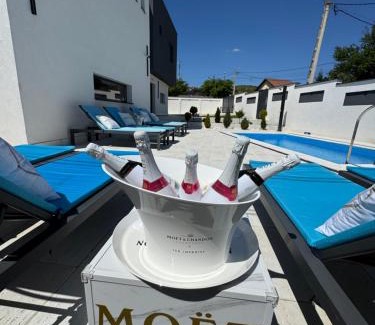 Santana de Mures Villa | Vila AIDA